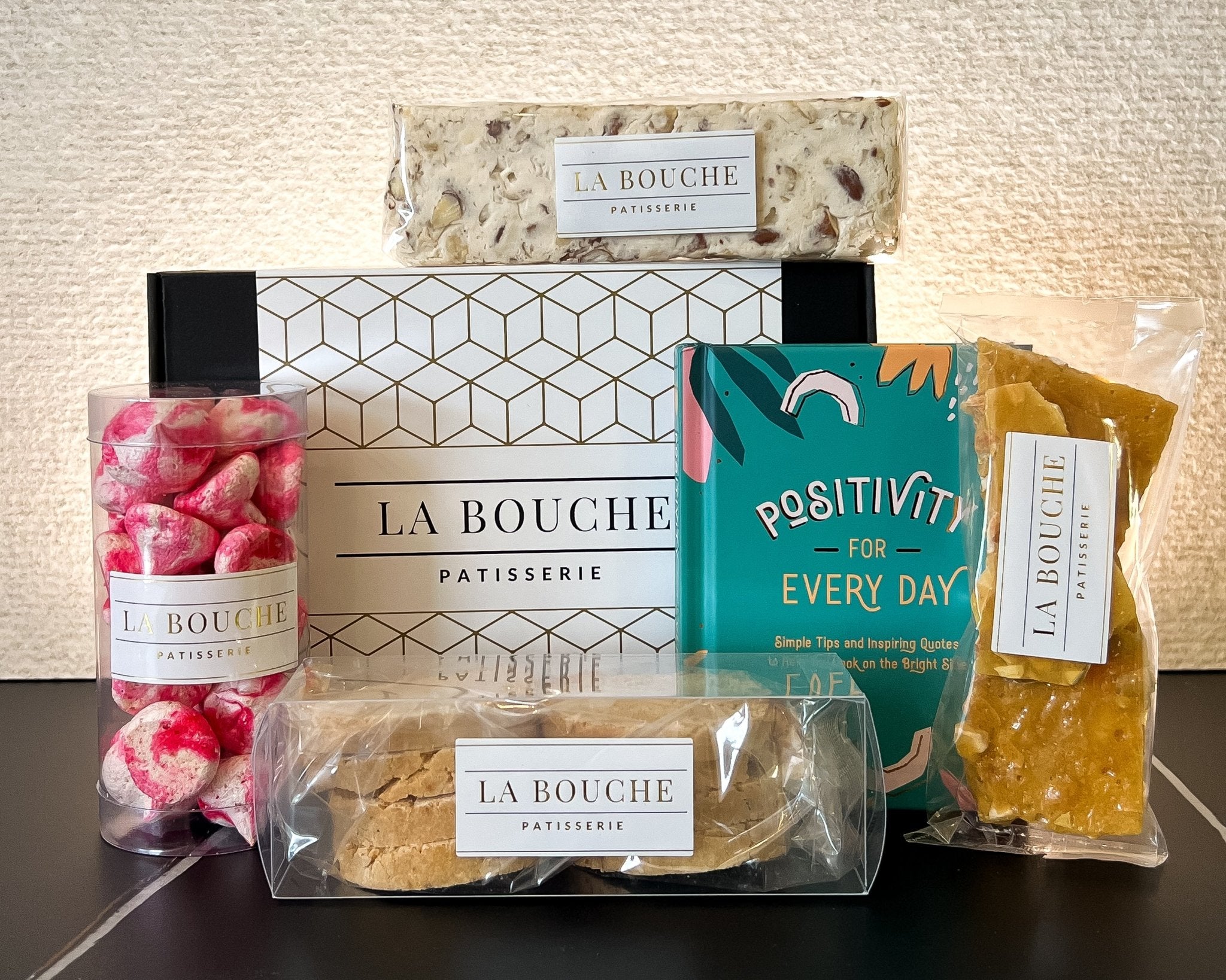 MOTHERS DAY SWEET EPICURE HAMPER - La Bouche